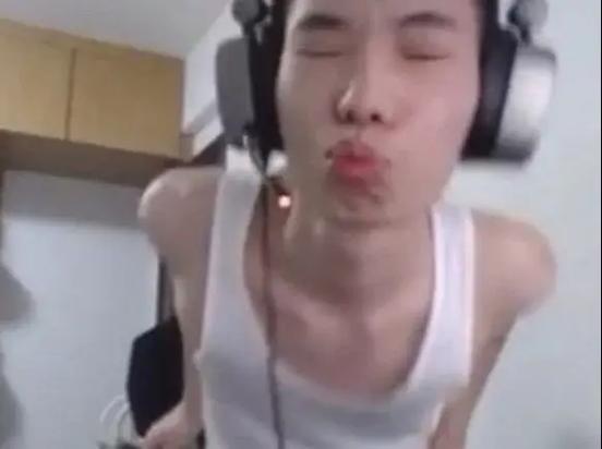 和平主播鲨鱼