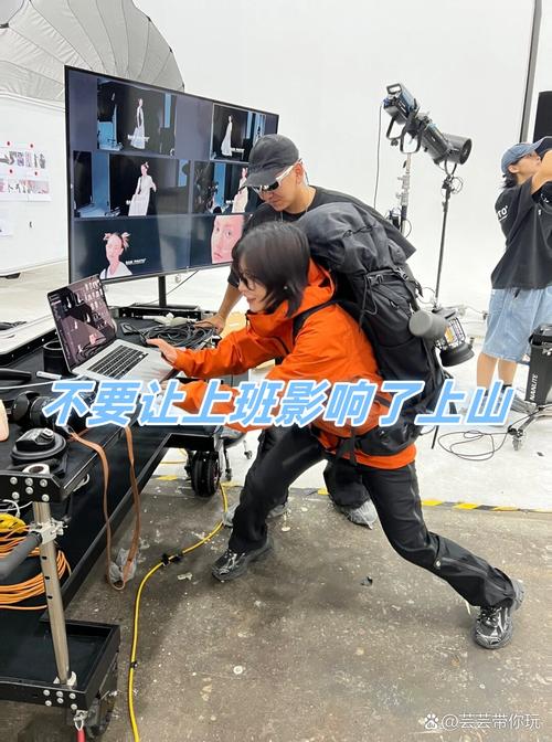 记录者一直跟着我