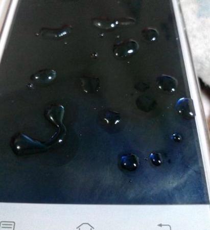 vivo手机进水黑屏自己能修吗