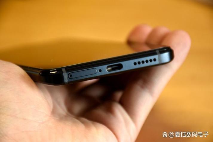 iqoo卡槽位置示意图