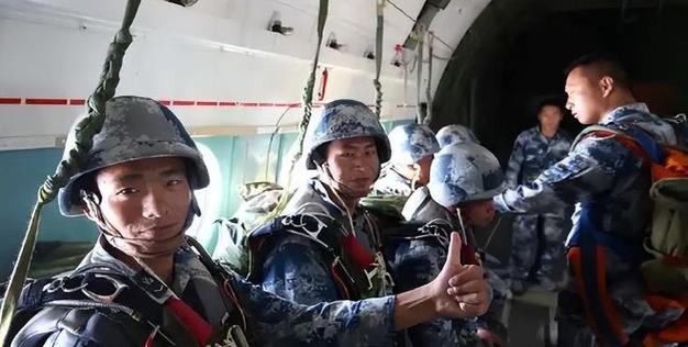 中国空降救援突击队