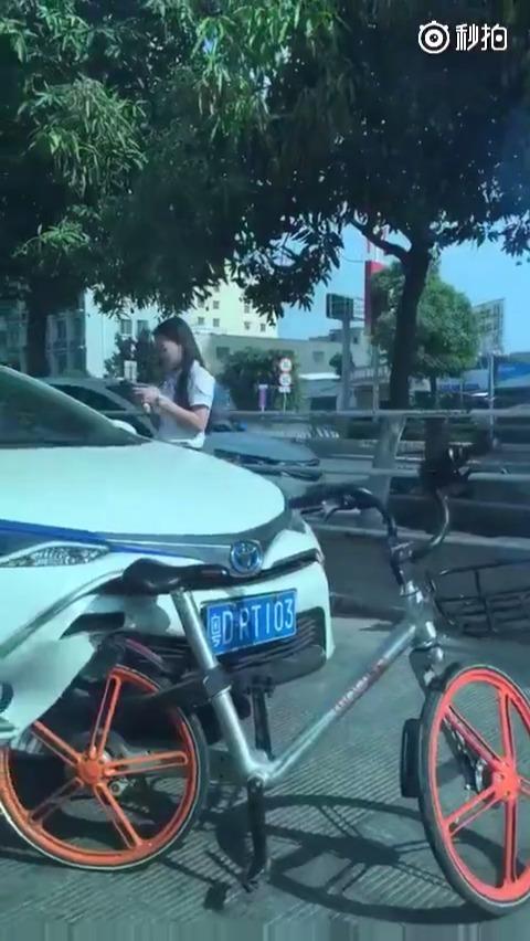 共享单车导致撞车