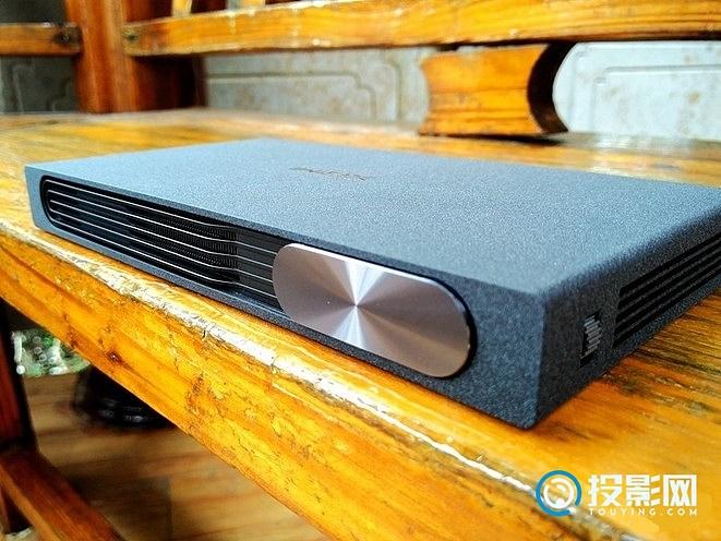 极米芒果小觅家用投影仪使用