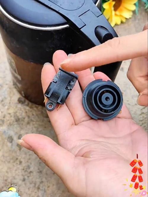 电水壶水开了开关不跳怎么回事