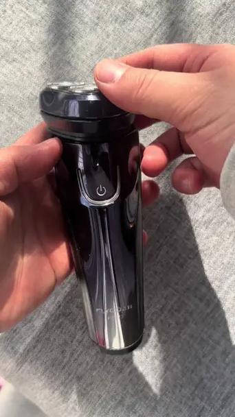 飞科剃须刀拆卸图解