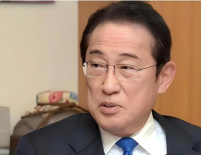 岸田文雄是左翼还是右翼
