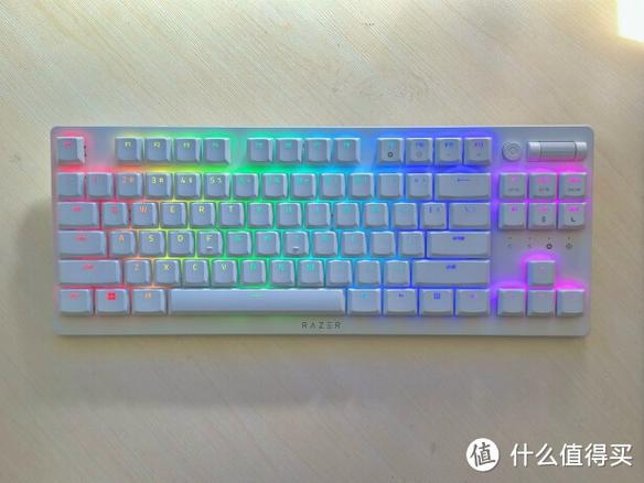 雷蛇键盘灯不亮解决方法