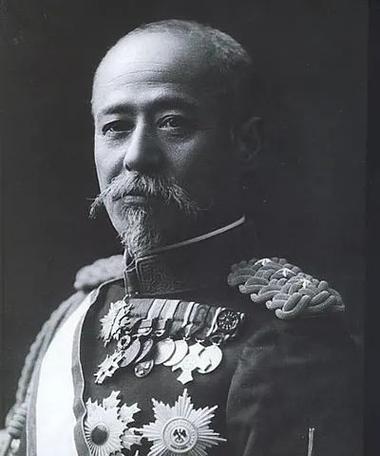 儿玉源太郎厉害还是乃木希典厉害