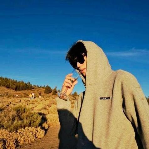 经常换微信头像的女人是什么心理