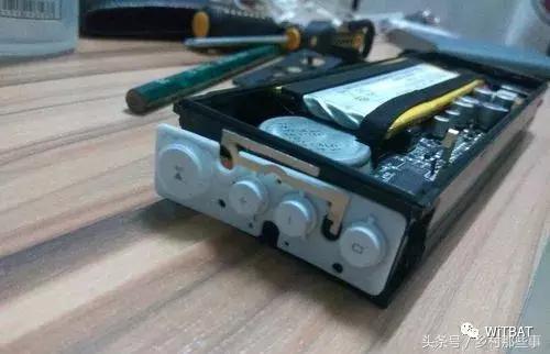 蓝牙音箱可以换电池吗