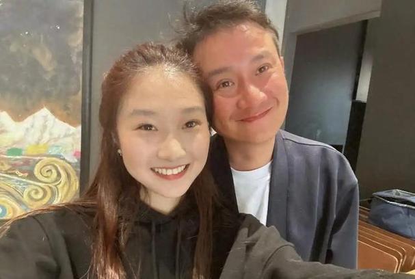 浦东父女女儿17岁