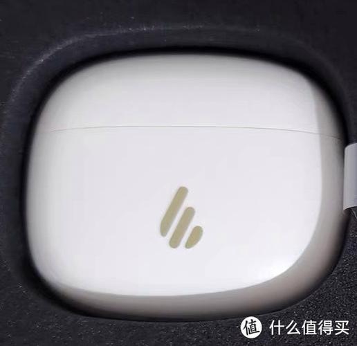 漫步者z1的调音量方法