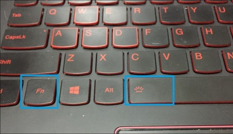 联想拯救者键盘灯怎么打开