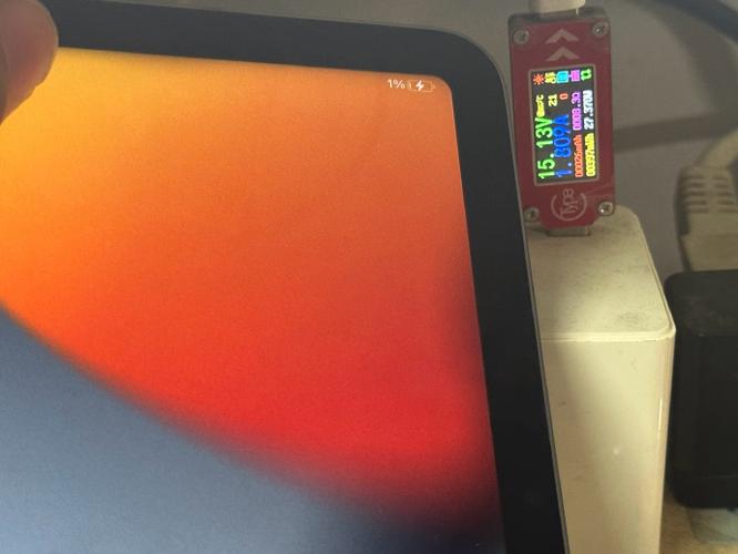 ipad充电红色不动