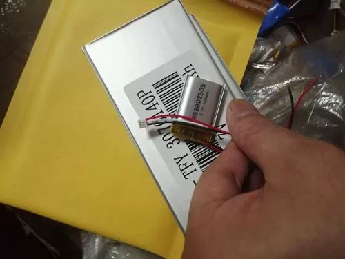 无线鼠标用什么电池