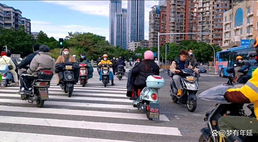 大街上的电动车怎么用
