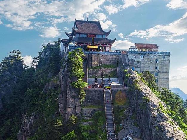 去九华山是跟团好还是自己去好