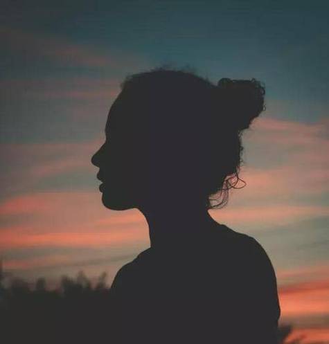 频繁换头像的女人心理