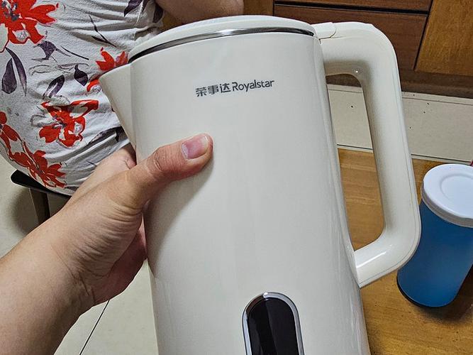 荣事达电热水壶故障维修
