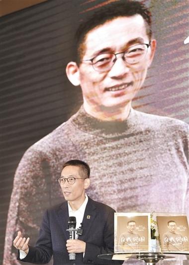 施一公又回河南了