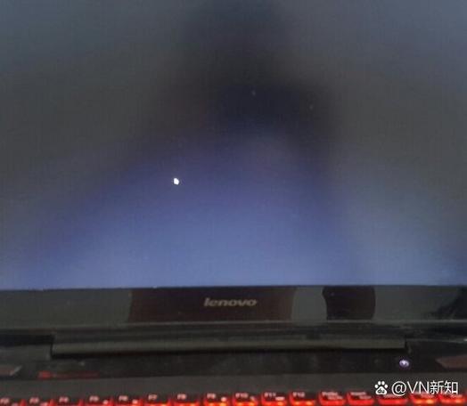 lenovo开机键亮着但黑屏