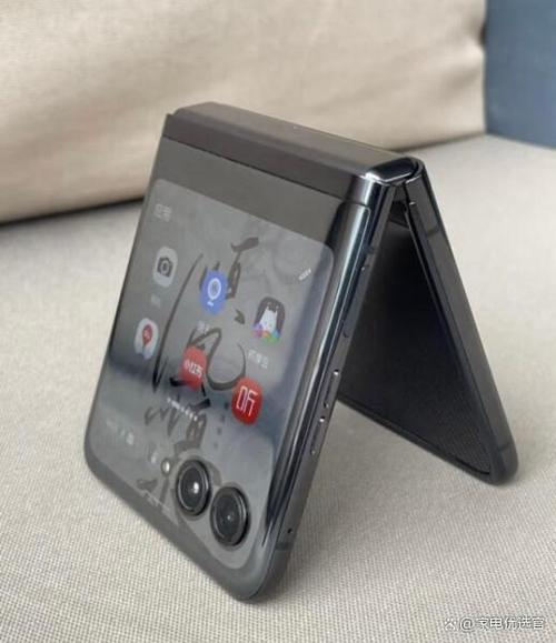 摩托罗拉razr2023