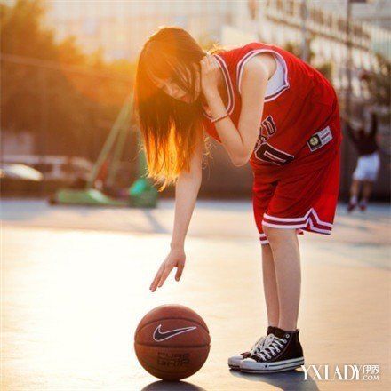日本萌妹子打篮球的球技