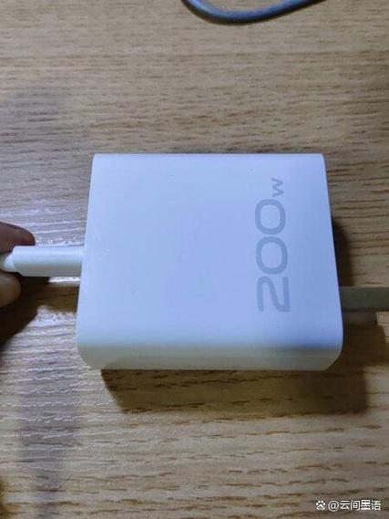 vivo手机充电充电插口坏了