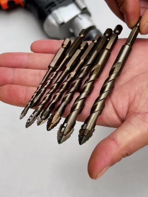 瓷砖钻孔用什么钻头最好