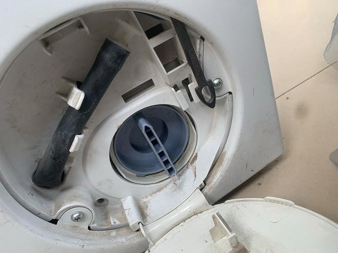 博士洗衣机排水泵拆解视频