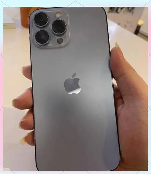 iphone13promax屏幕突然变暗
