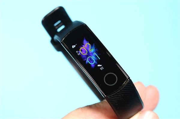 荣耀手环5 nfc 门禁