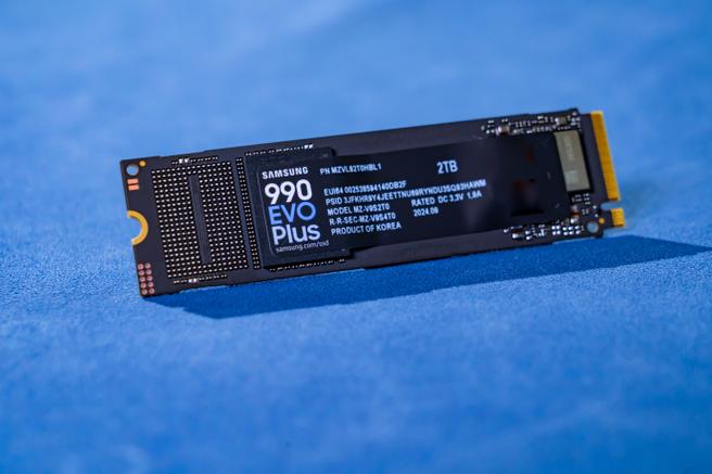 HK990