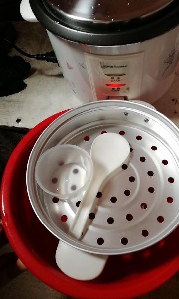 荣事达小电饭锅