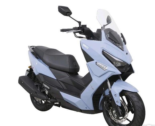 光阳150踏板摩托车