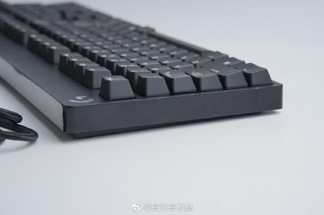罗技g610樱桃红轴键帽拆卸