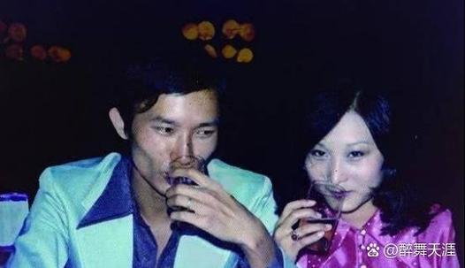 男主一边爱着老婆一边出轨最后得癌