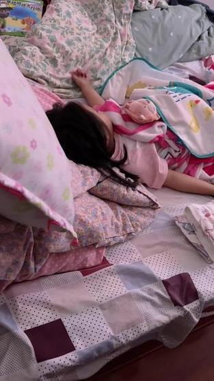 妹妹已经睡着了