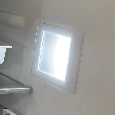 西门子冰箱门上有显示灯吗