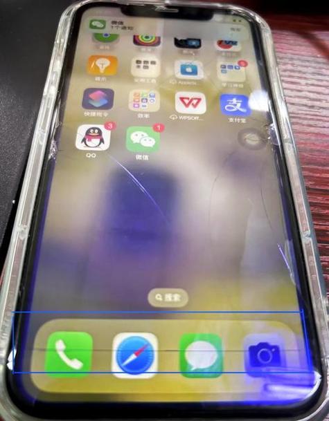 手机屏幕出现均匀横纹