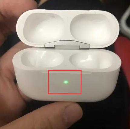 充电盒怎么知道充满了