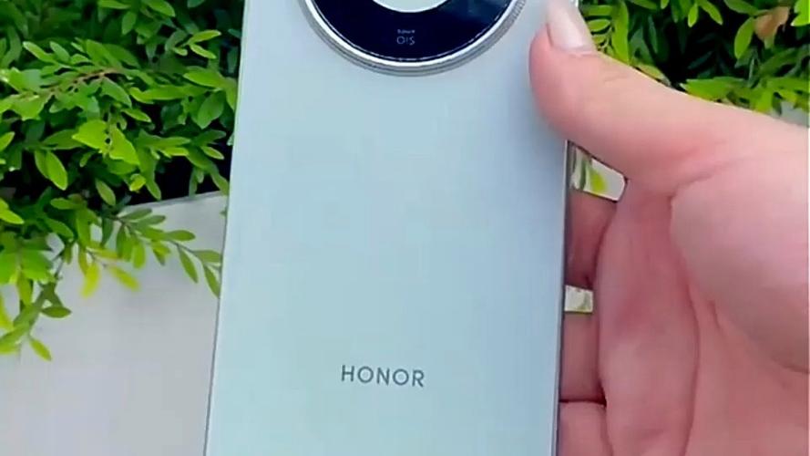 荣耀x70与荣耀x70焕新版