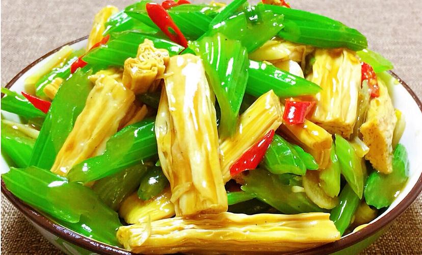 炒腐竹需要焯水吗