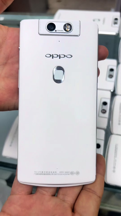 oppo摄像头翻转