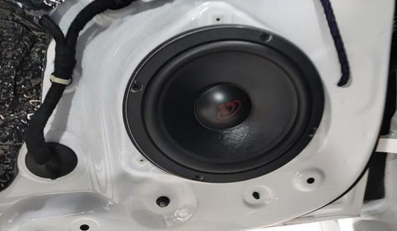 音箱沙沙声怎么处理
