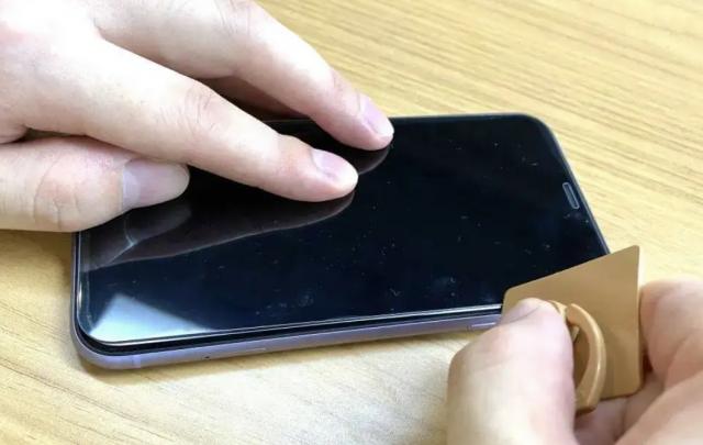 苹果x触屏贴膜就不灵敏