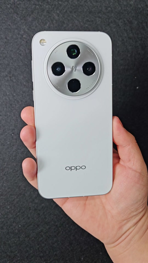 oppo后面2个镜头的手机