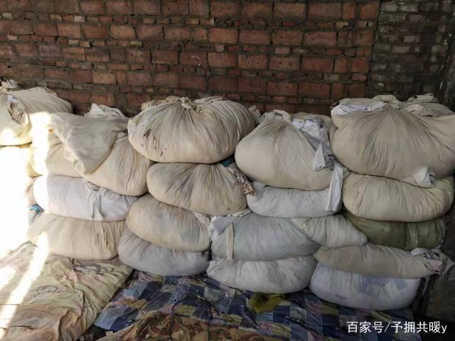 快手为什么那么多收旧衣服的