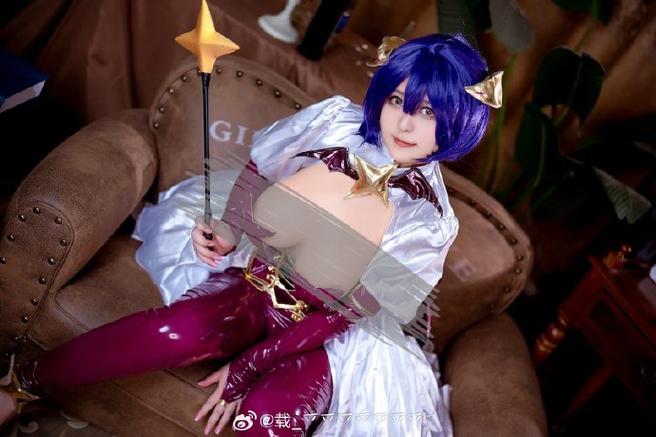 小缇娜COSplay