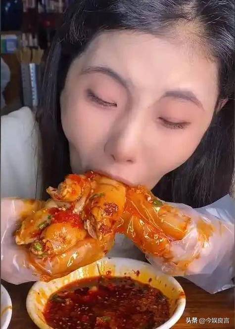 胖大姐吃播